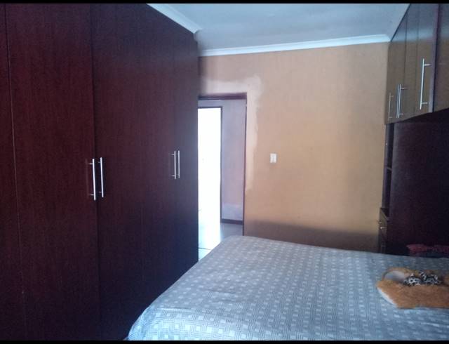 3 BEDROOM FREEHOLD FOR SALE IN VOSLOORUS